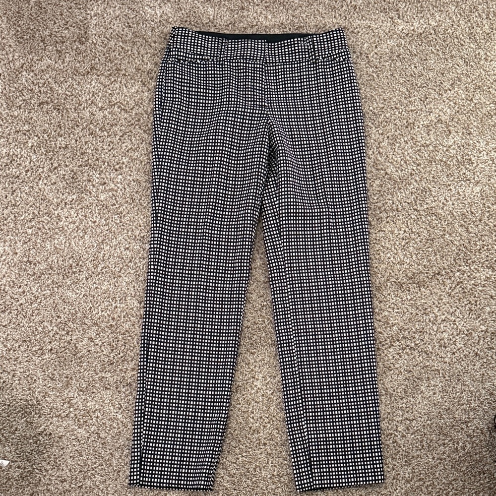 Zac & Rachel Women's Black and White Patterned Dress Pants